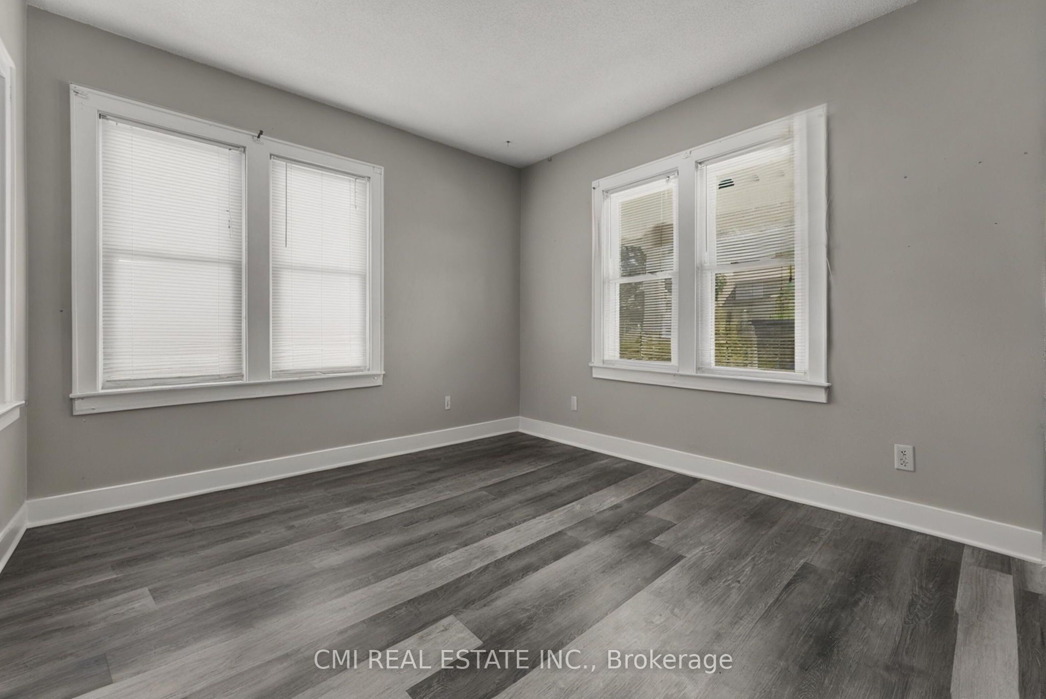 433 Lydia Street Property Photo 6