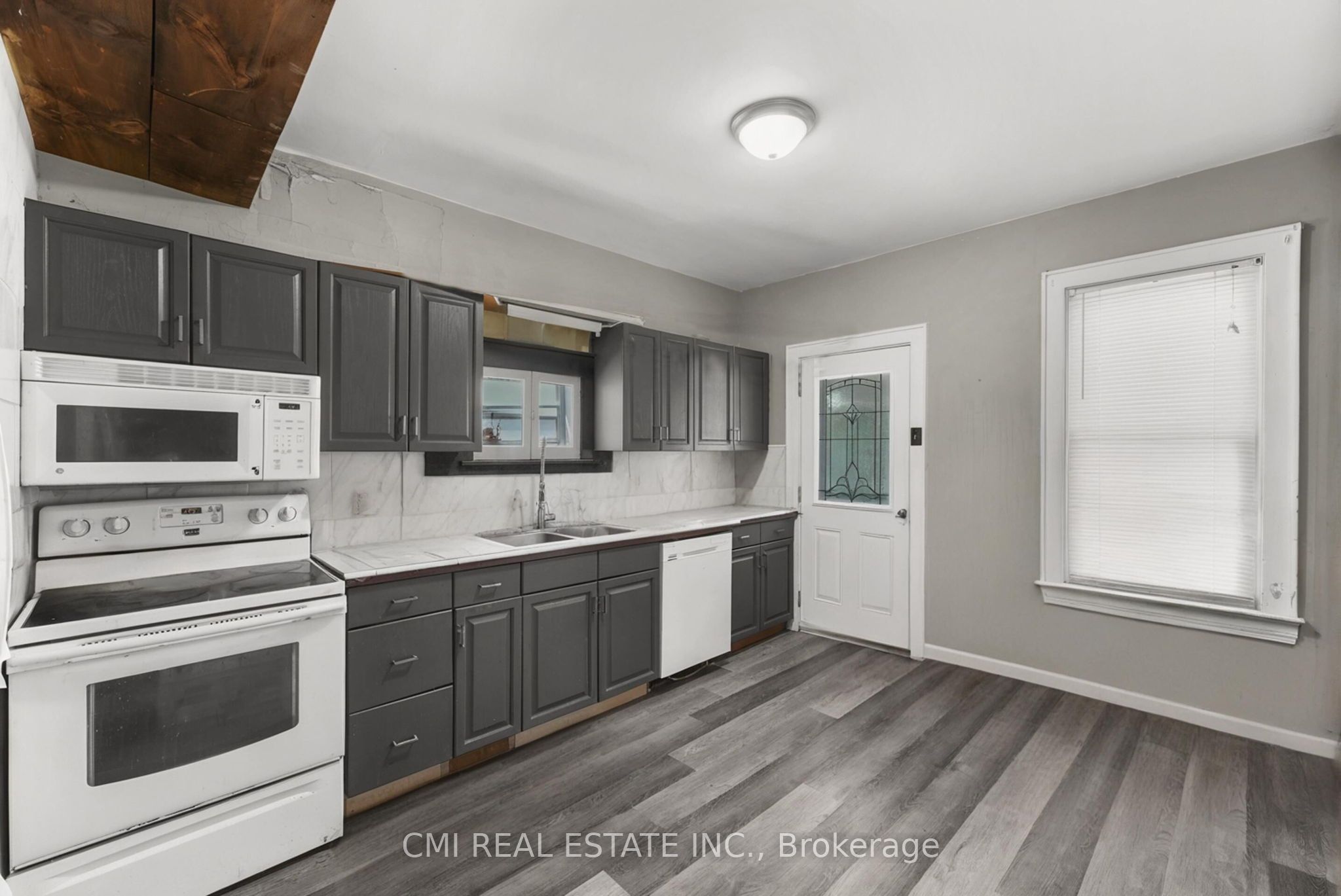 433 Lydia Street Property Photo 18