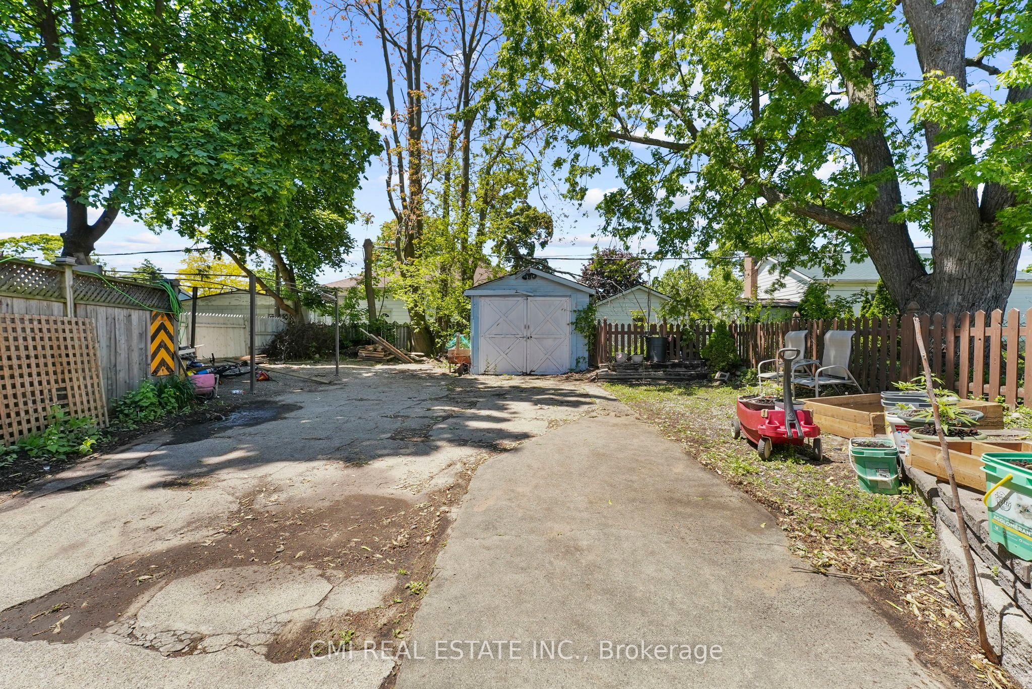 433 Lydia Street Property Photo 39