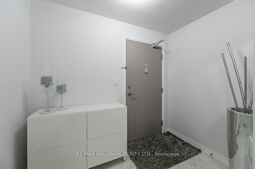 10 Concord Place 409 Property Photo 1
