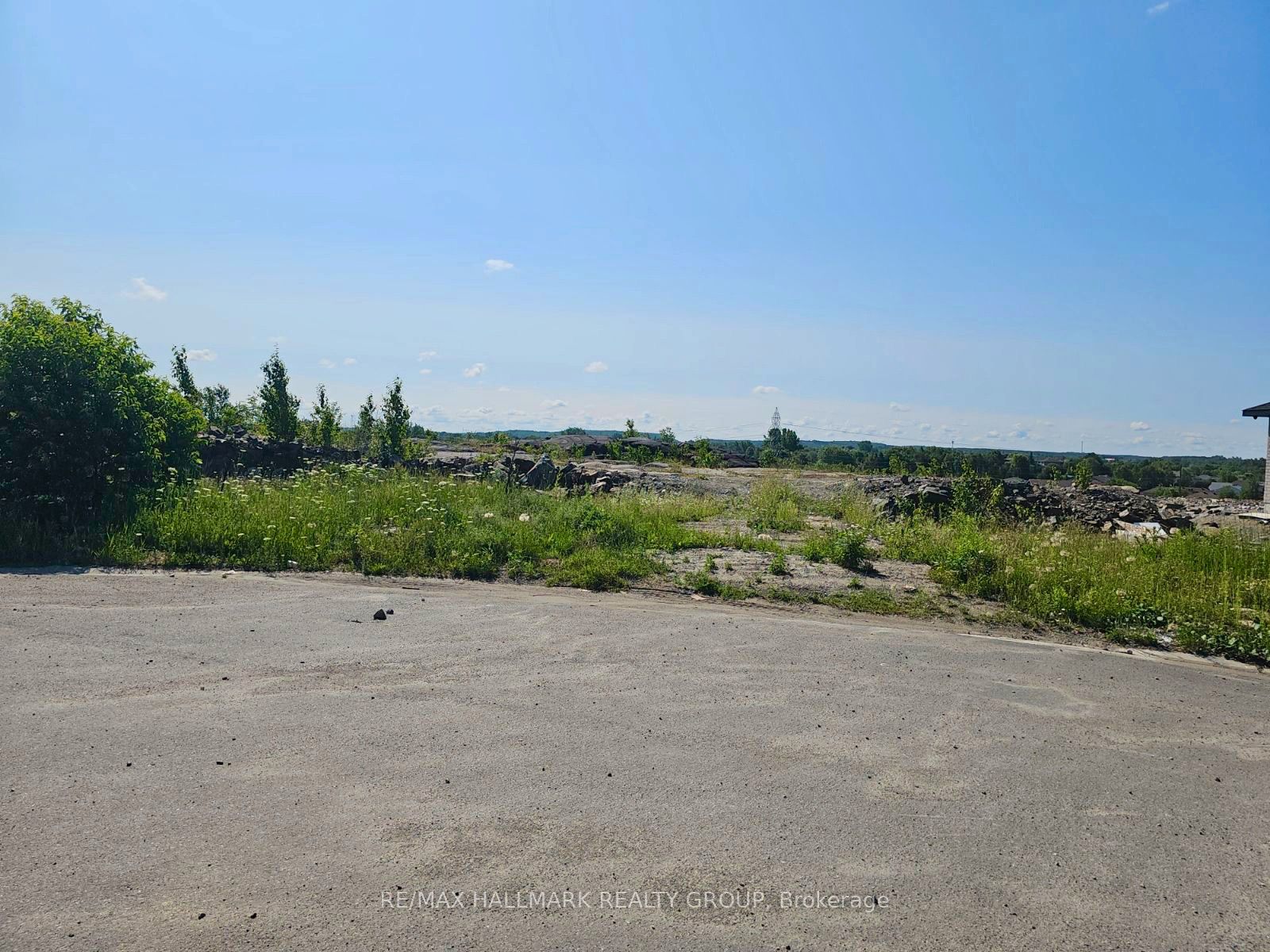 427 Verna Court Property Photo 1