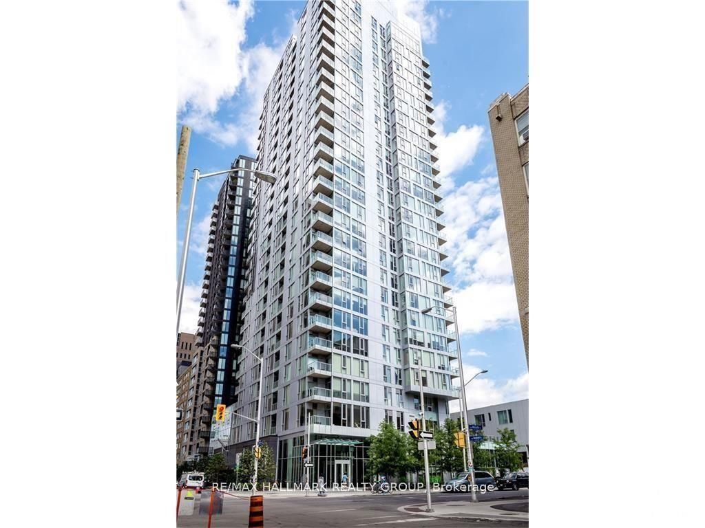 #401 - 179 Metcalfe Street Property Photo 1