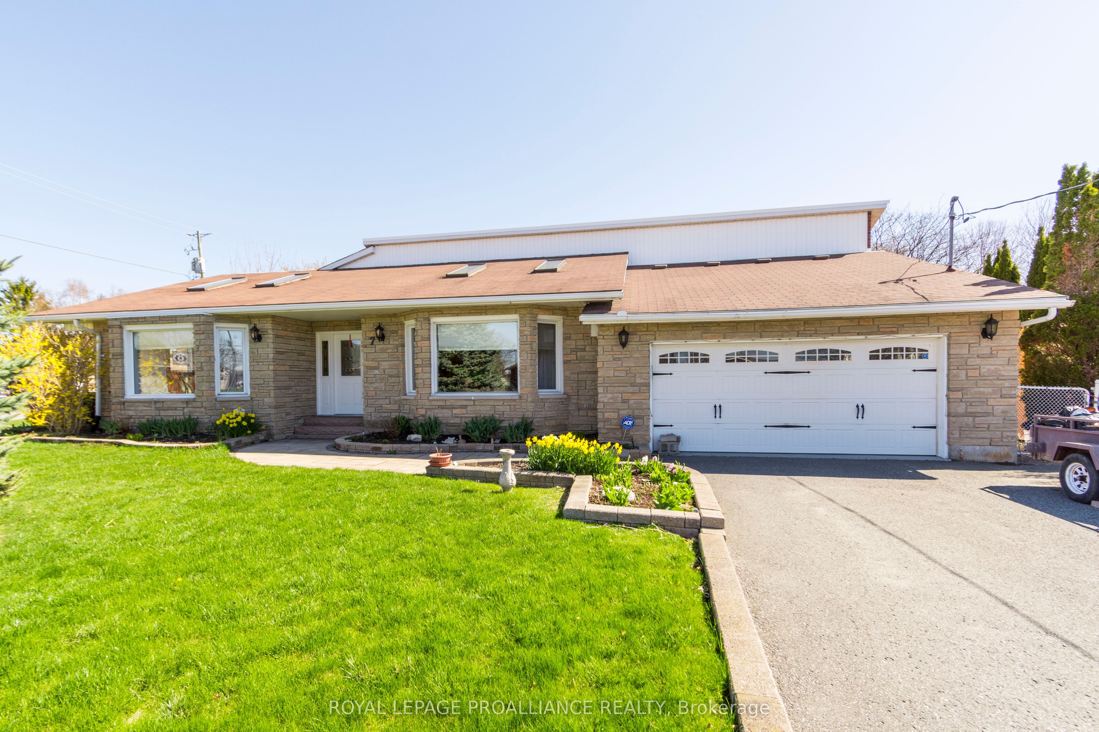 7 Brintnell Boulevard Property Photo 1