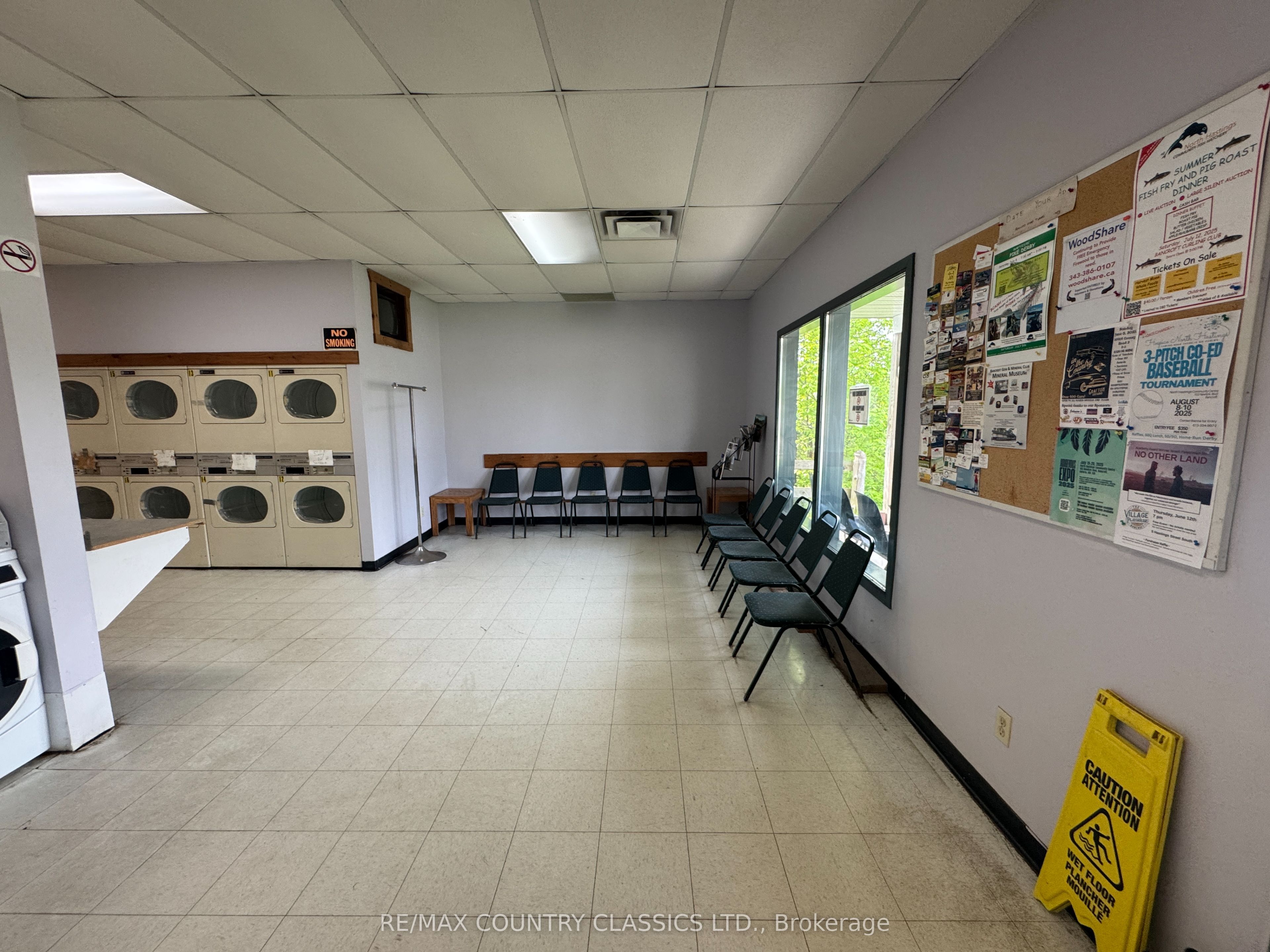 211 Hastings Street N Property Photo 14