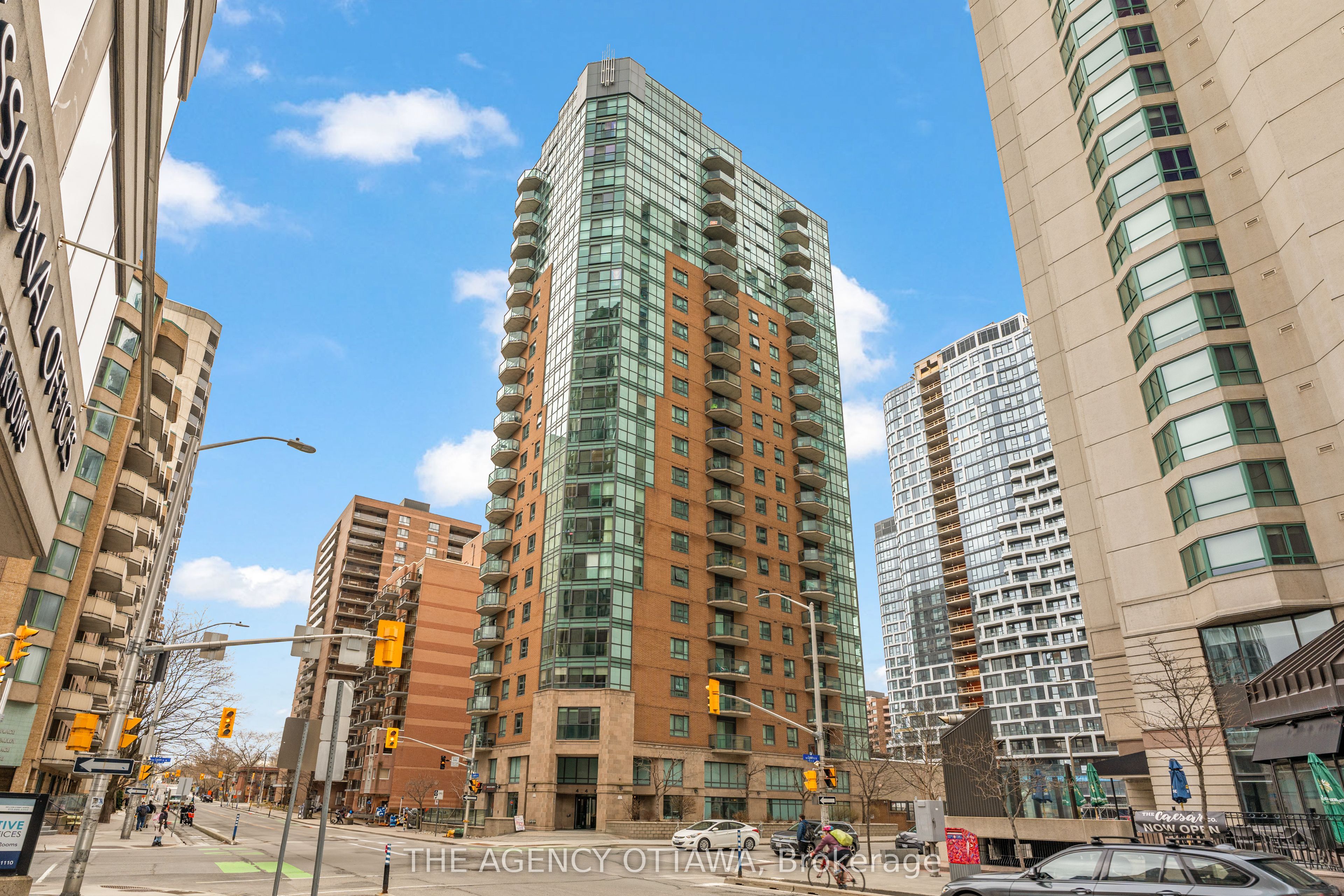 #1403 - 445 Laurier Avenue Property Photo