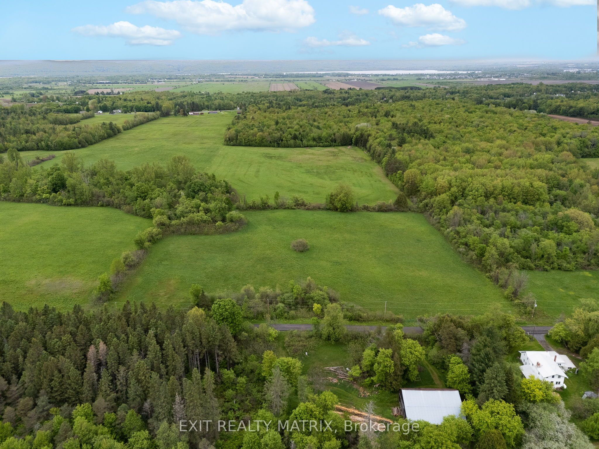 1859 Greenlane Rd W Property Photo 1