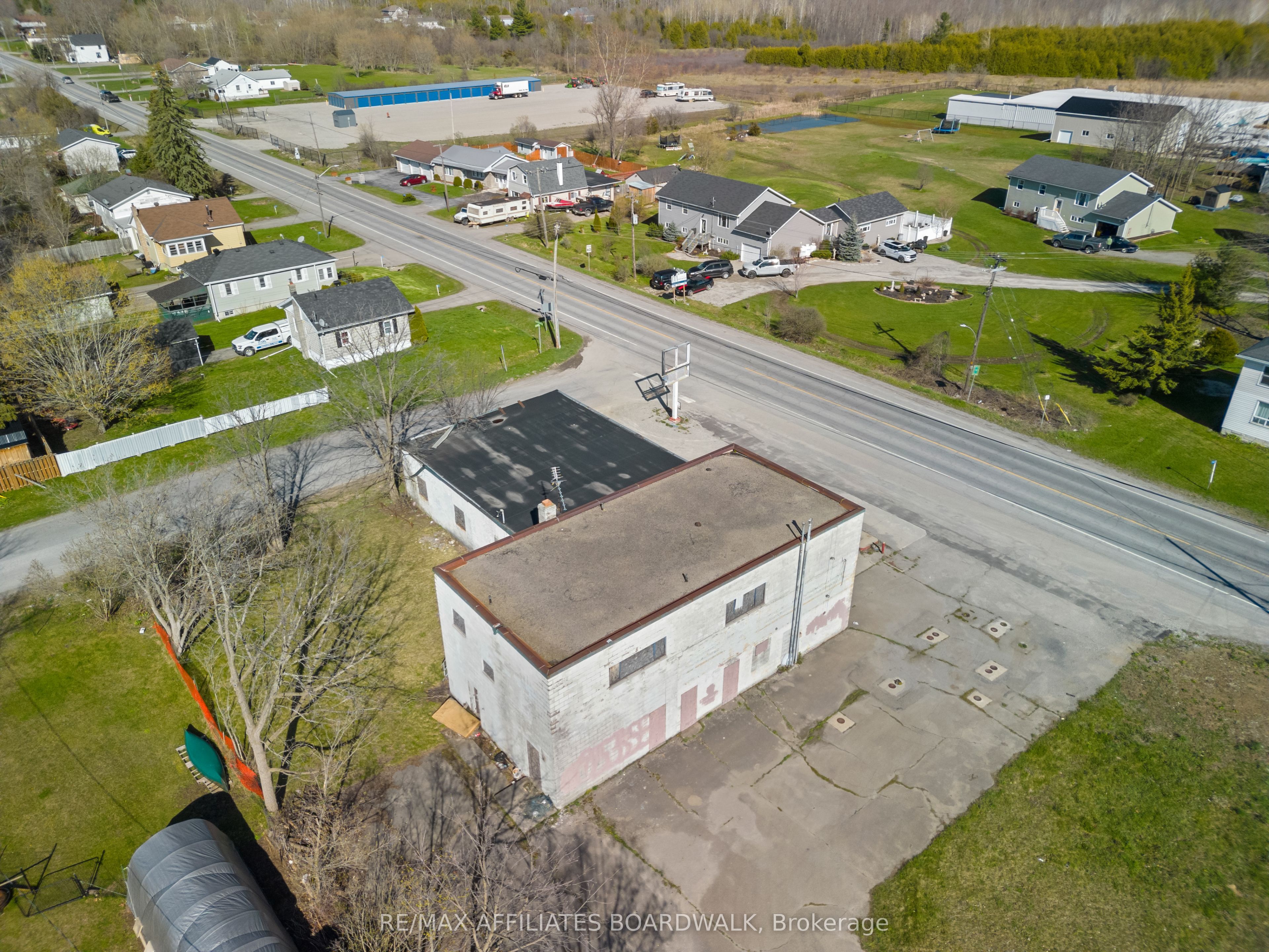 7526 Roger Stevens Drive S Property Photo 6