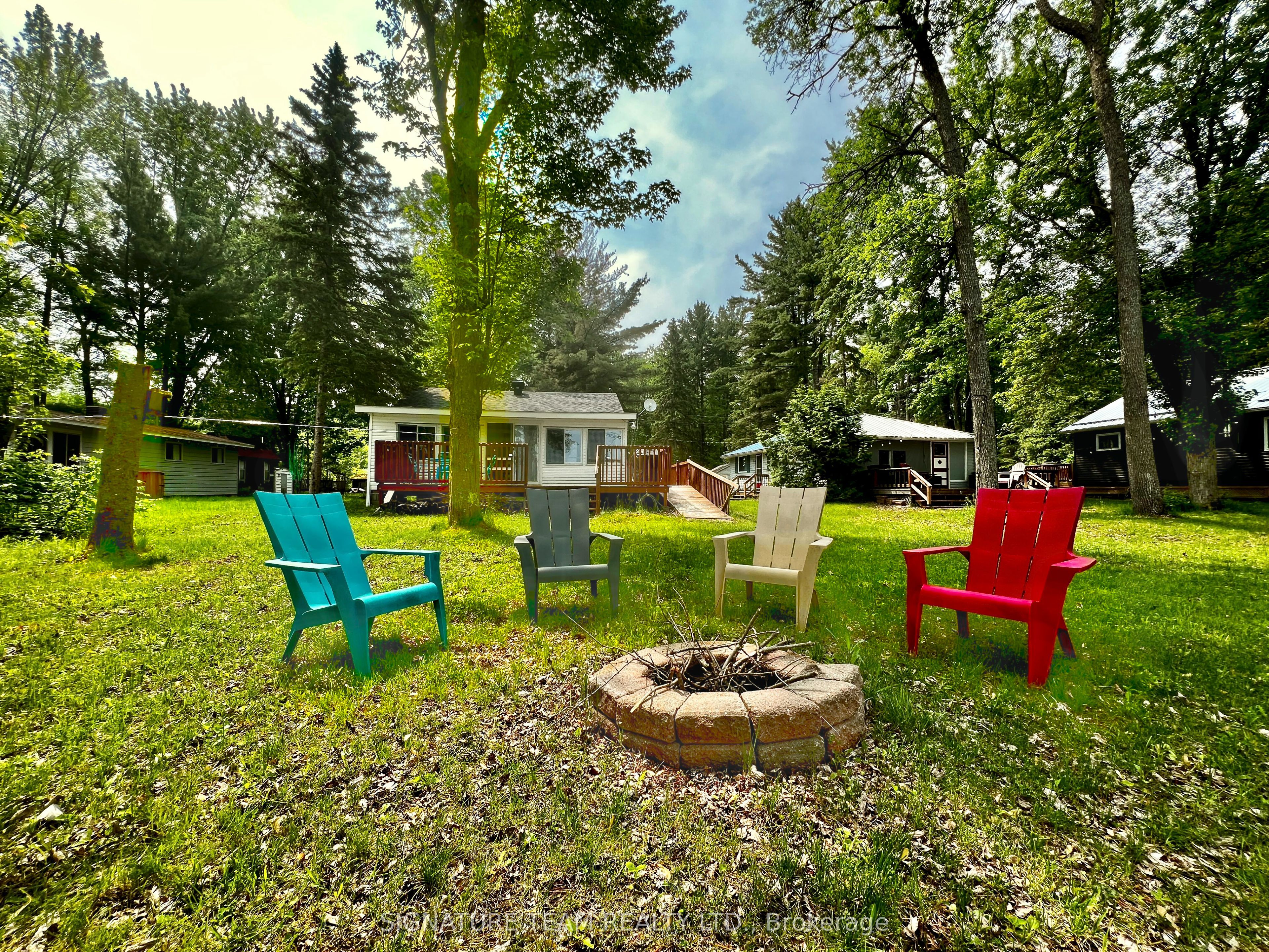 30 Sleepy Hollow Ln Property Photo 1