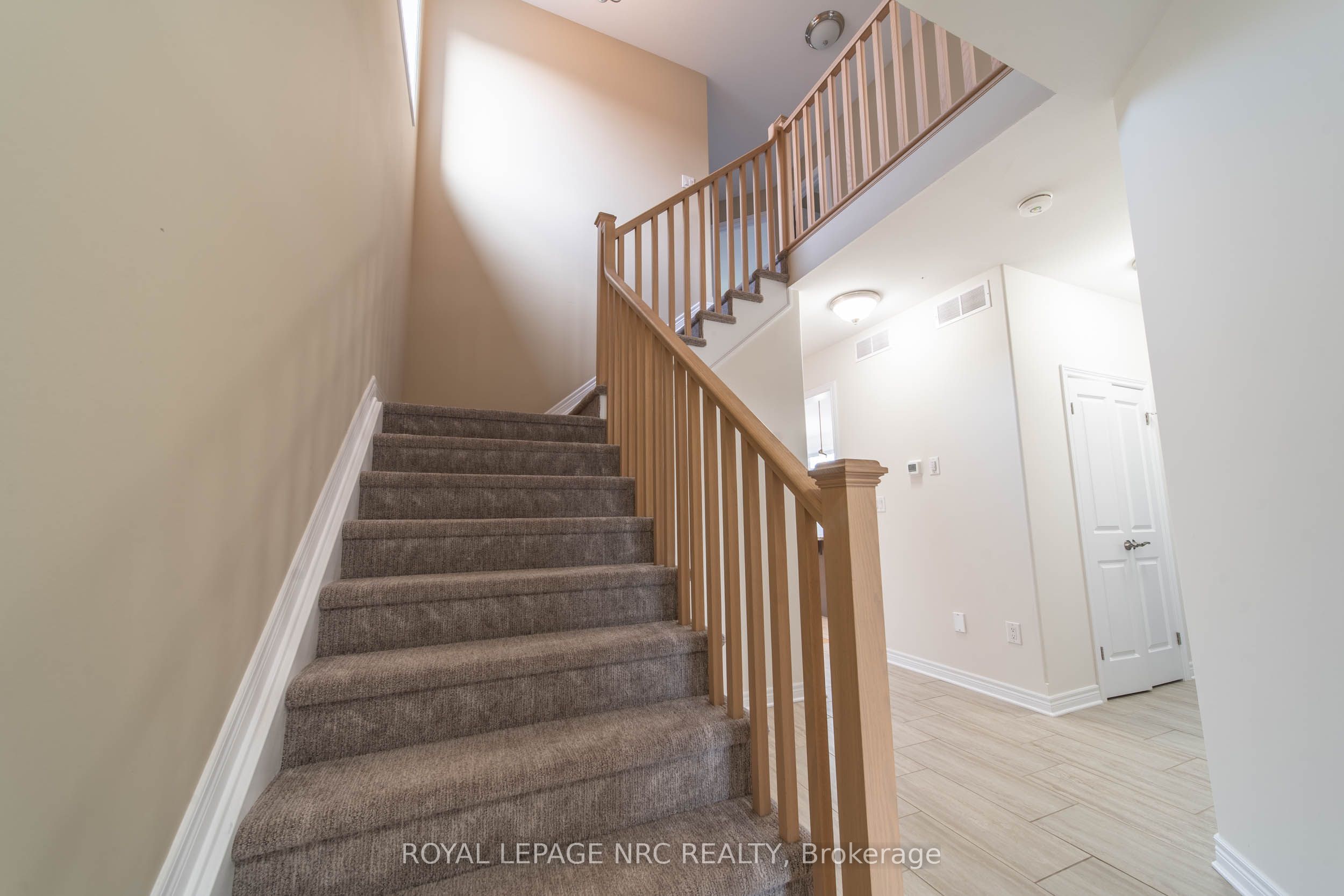 12 Berkshire Dr Property Photo 13