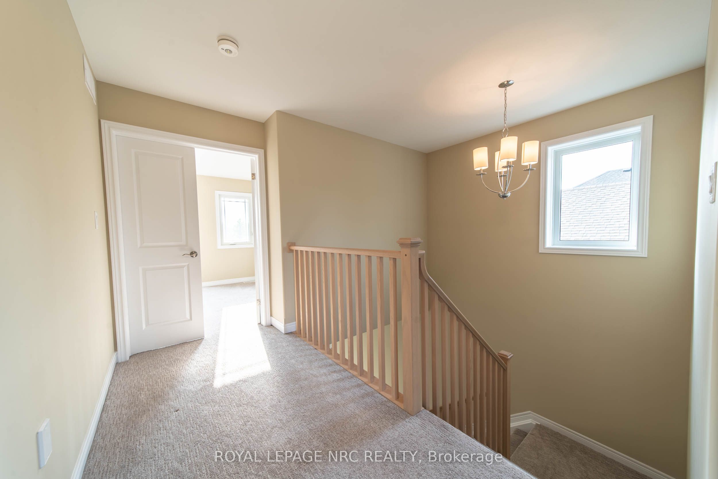 12 Berkshire Dr Property Photo 14