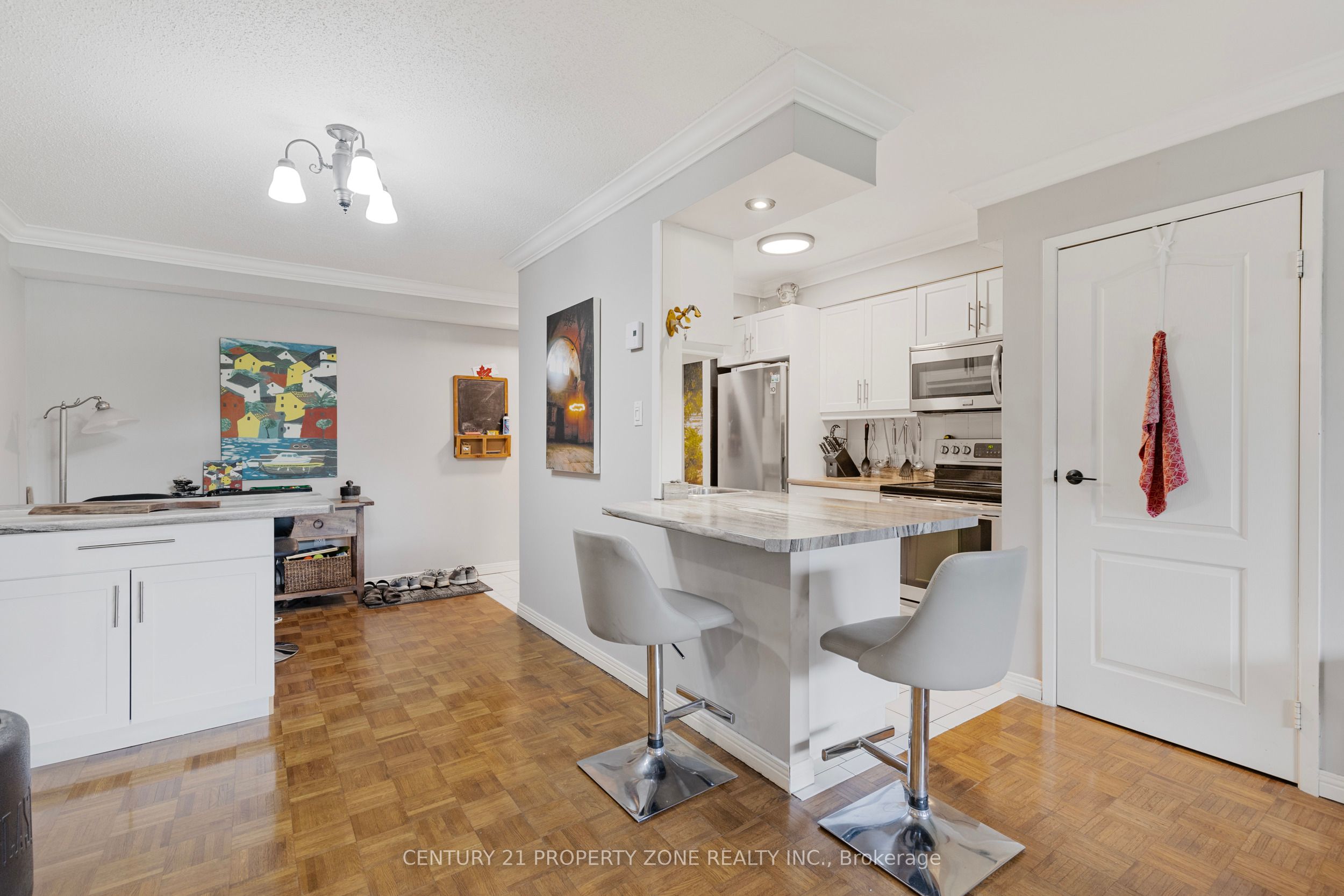 #104 - 482 James Street Property Photo 4