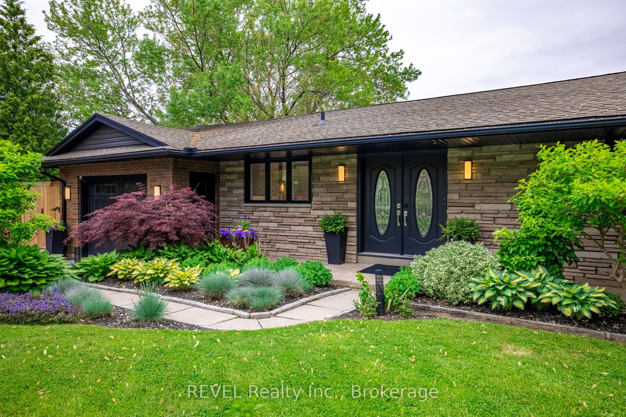 238 Queenston Road Property Photo 4