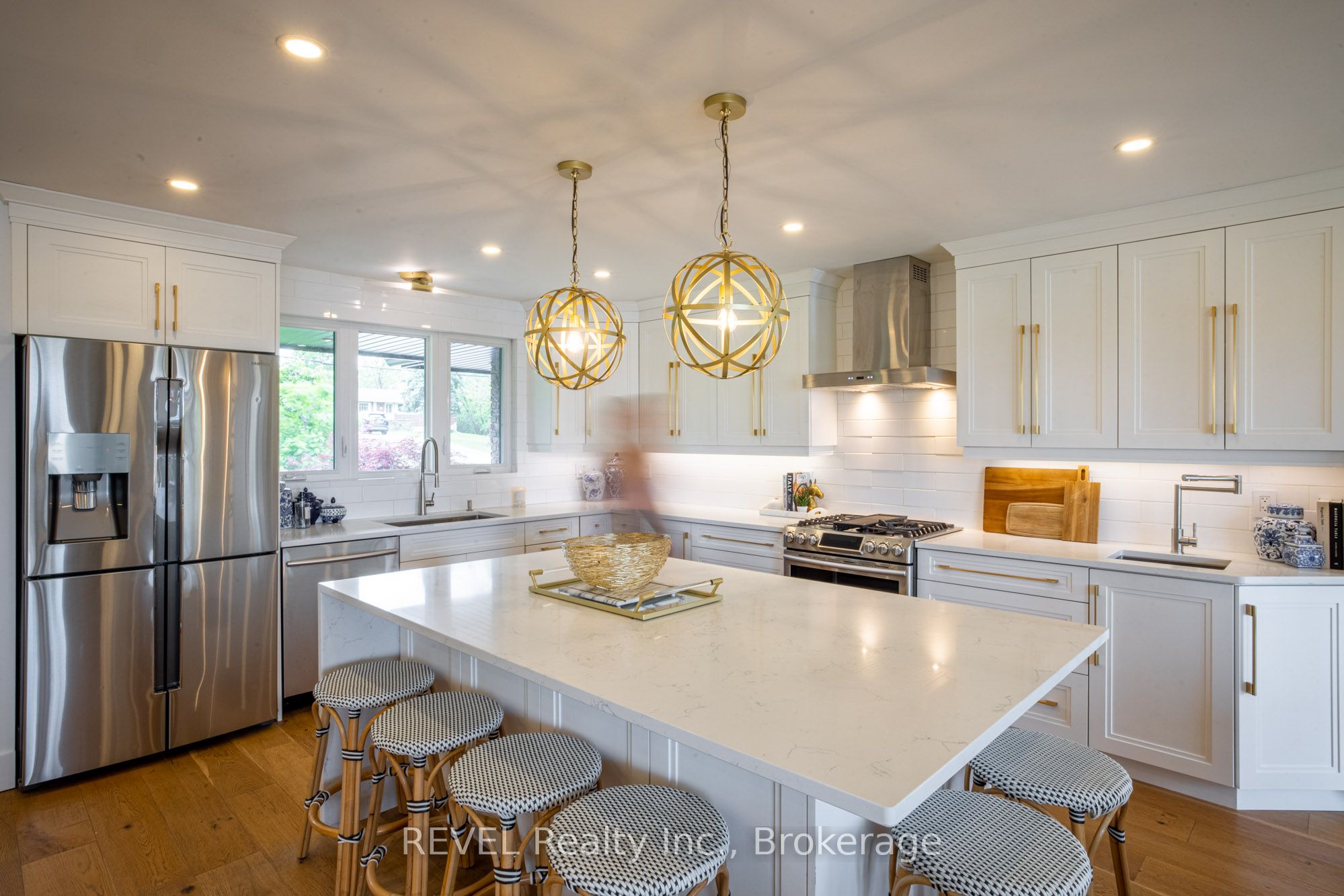 238 Queenston Road Property Photo 8