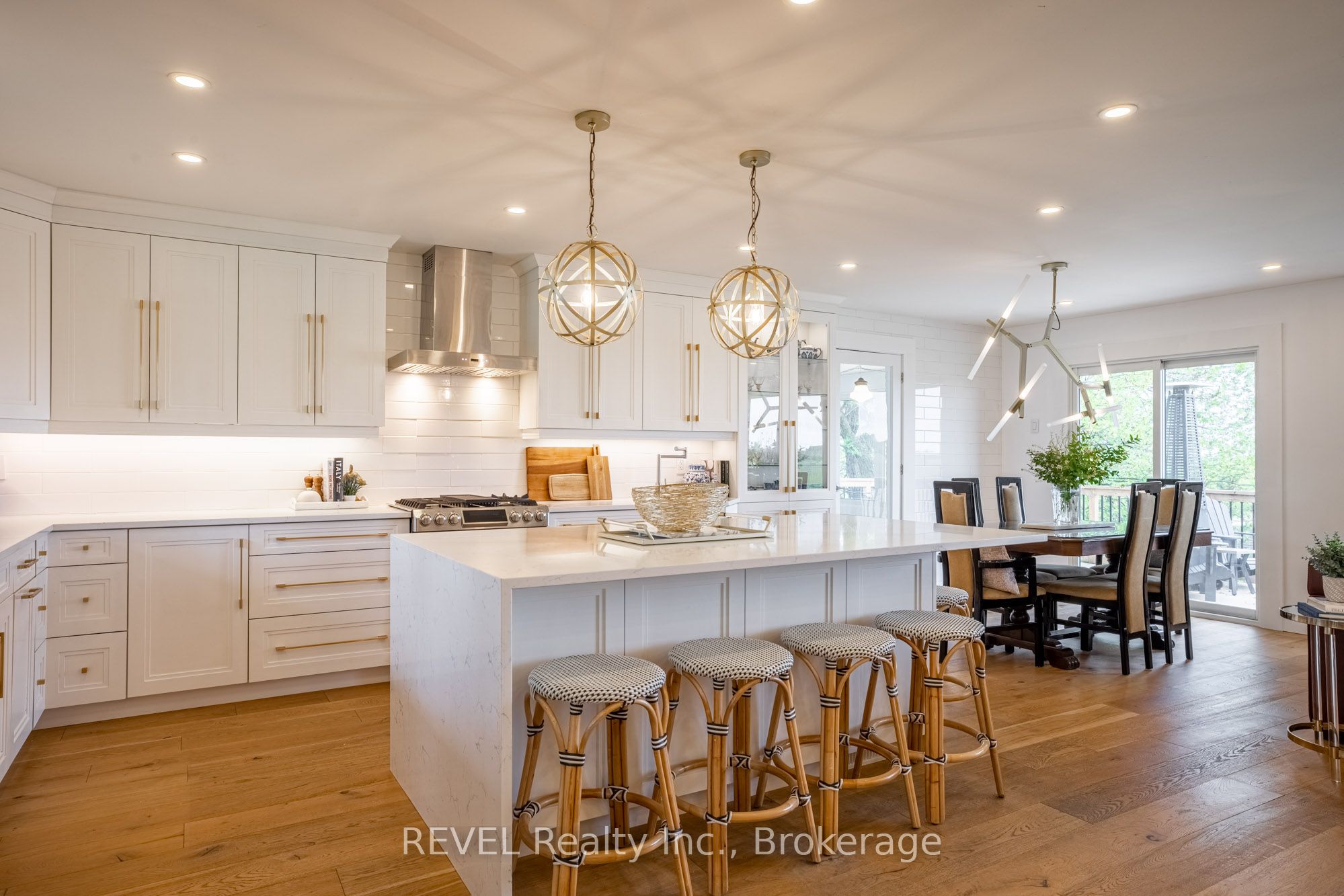 238 Queenston Road Property Photo 12