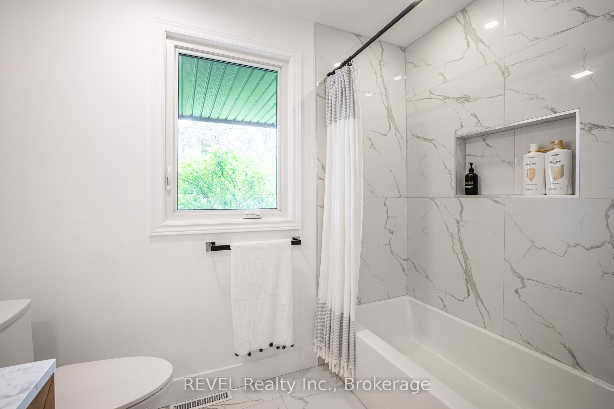 238 Queenston Road Property Photo 19