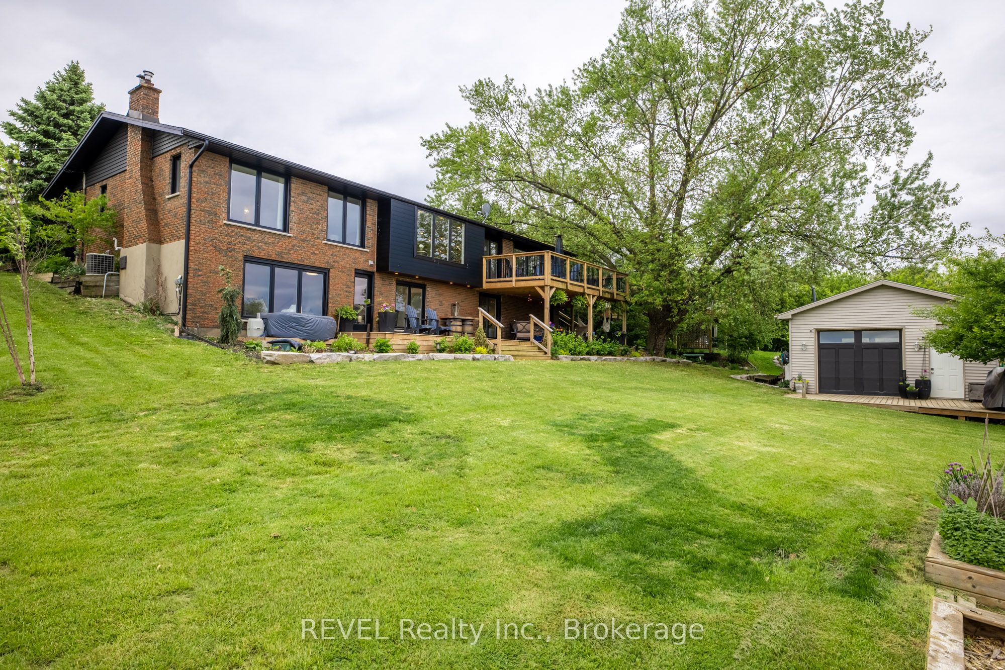 238 Queenston Road Property Photo 44