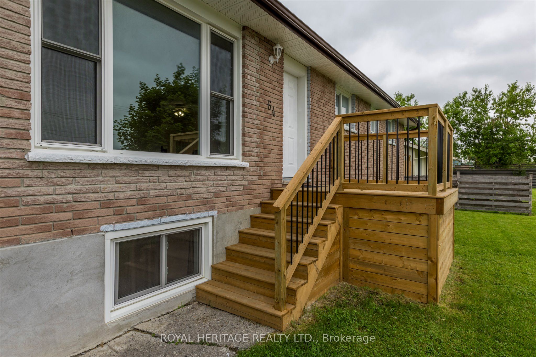 64 George St W Property Photo 5
