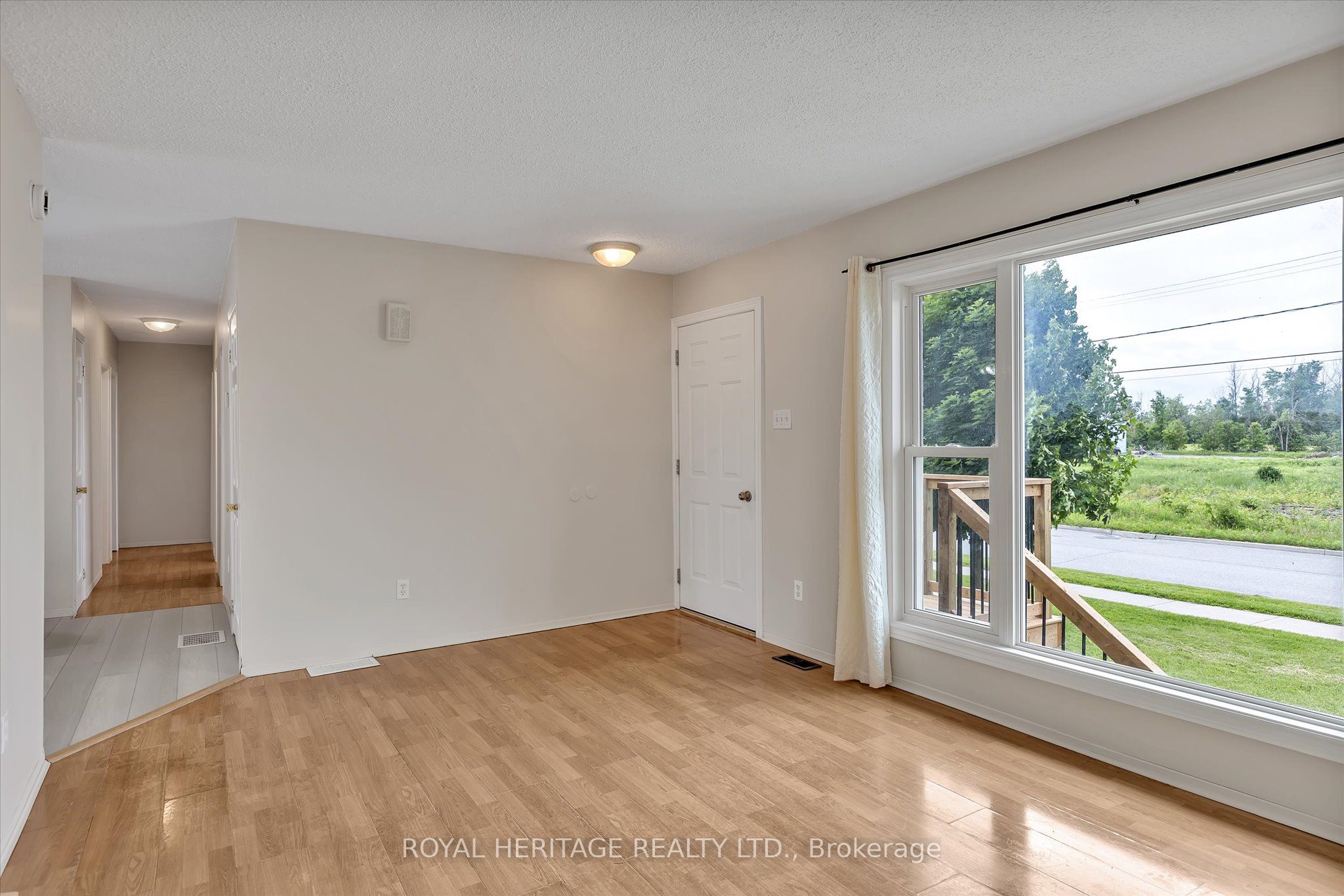 64 George St W Property Photo 11