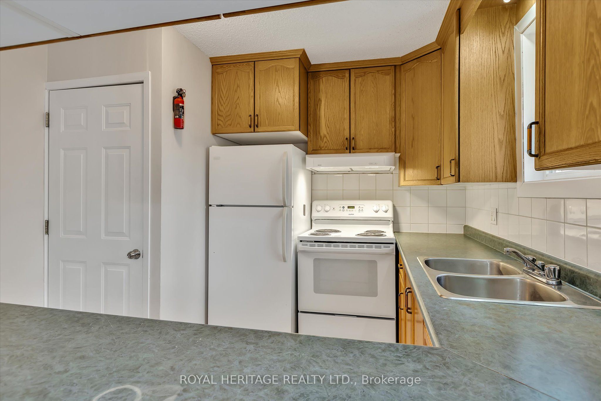 64 George St W Property Photo 17