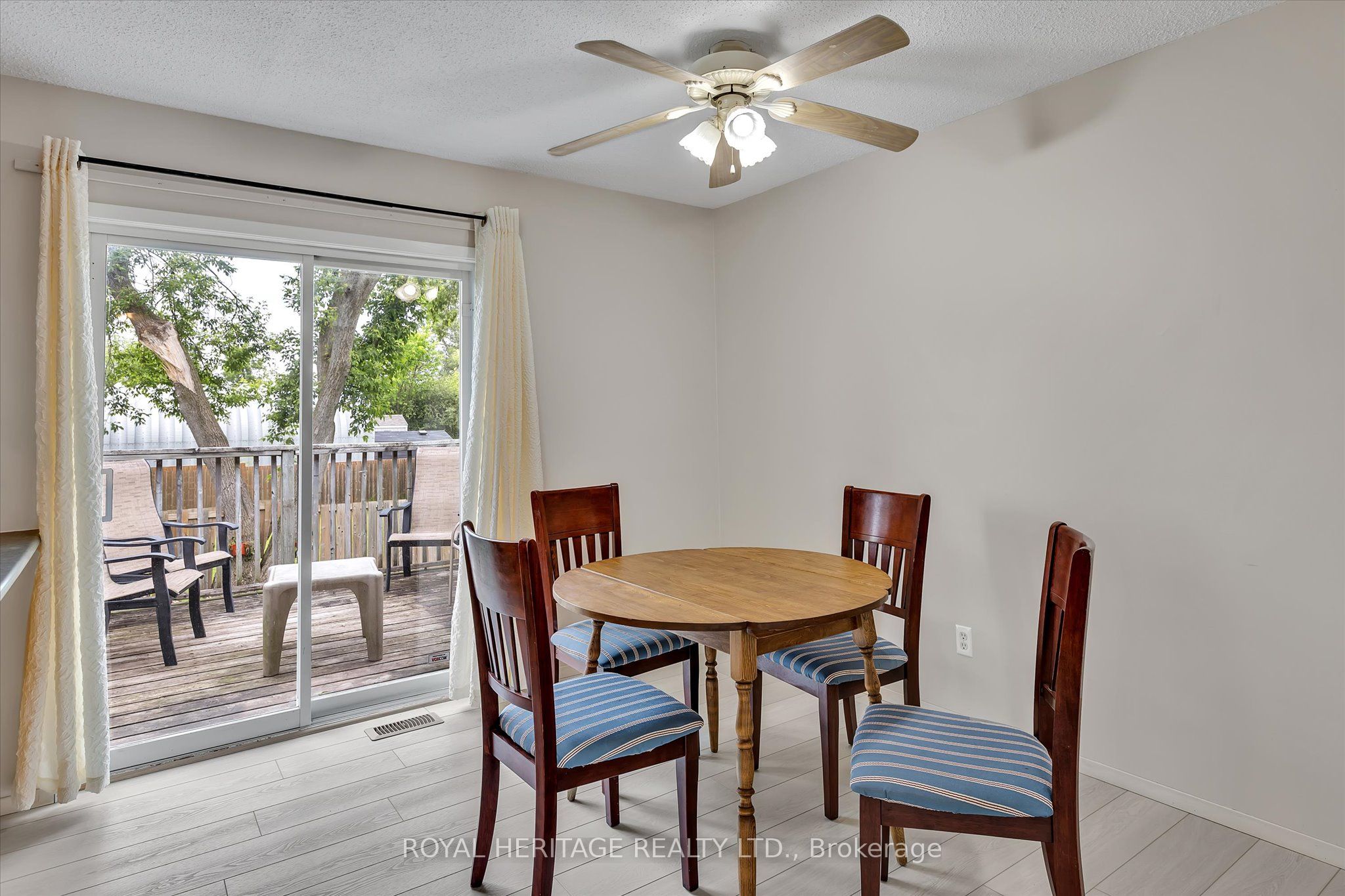 64 George St W Property Photo 18