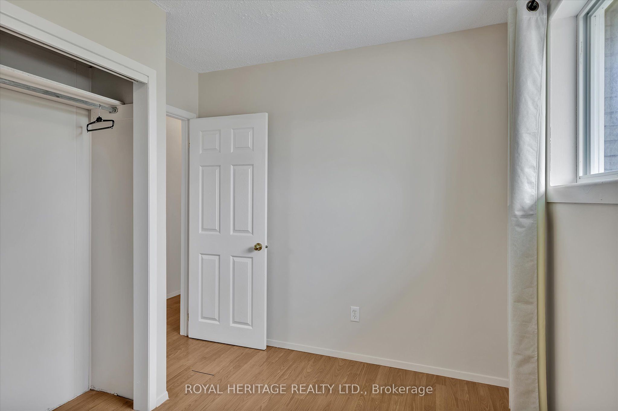 64 George St W Property Photo 28