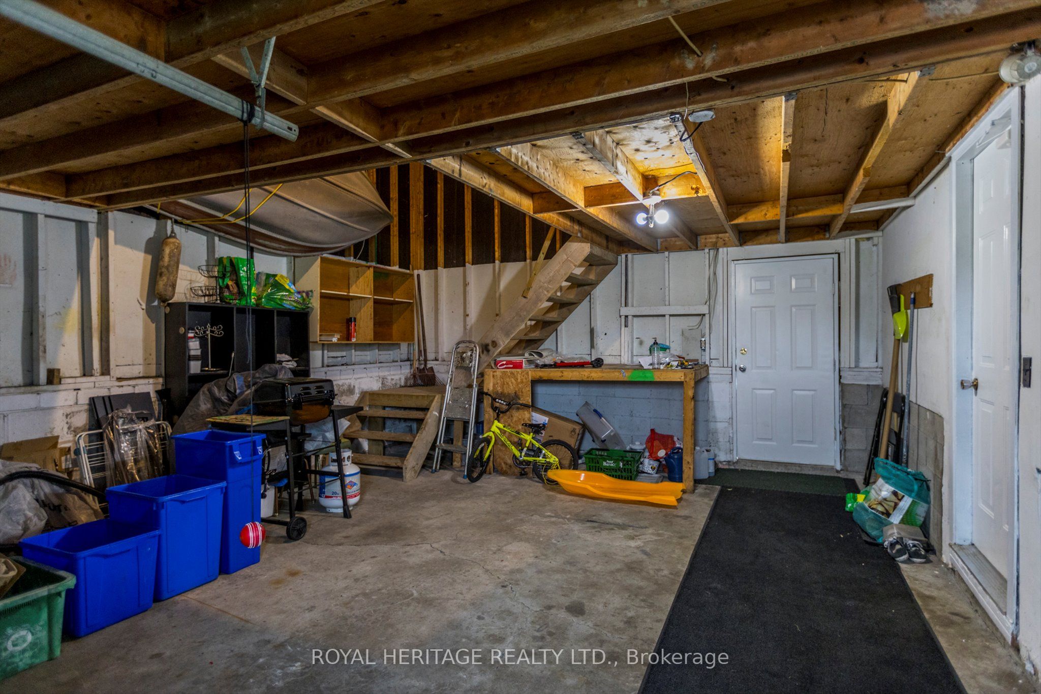 64 George St W Property Photo 33