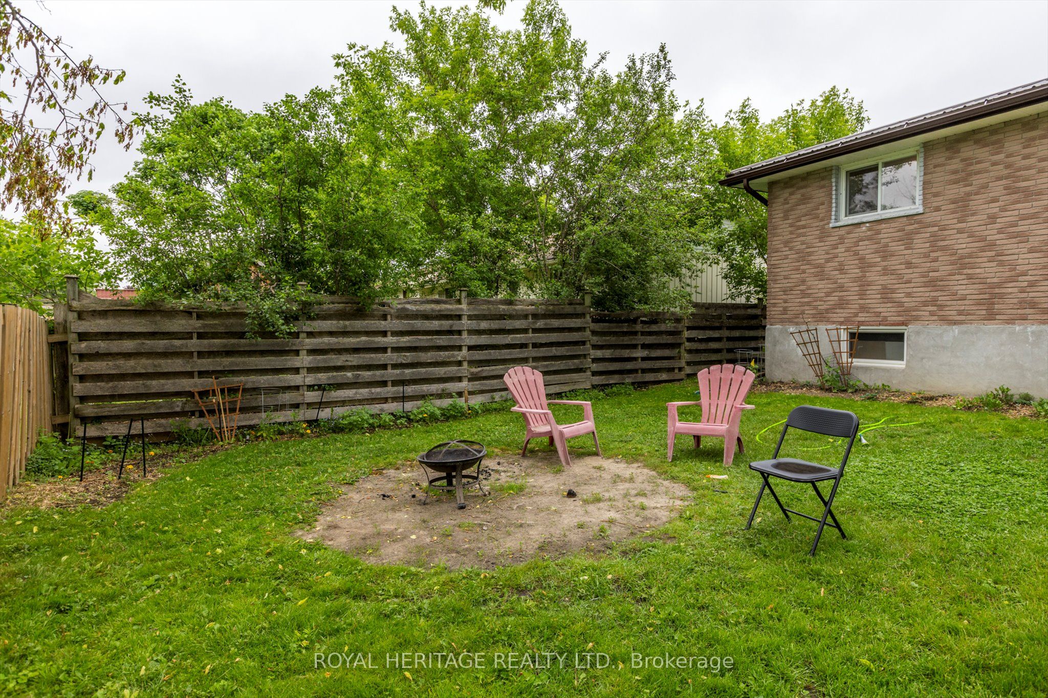 64 George St W Property Photo 43