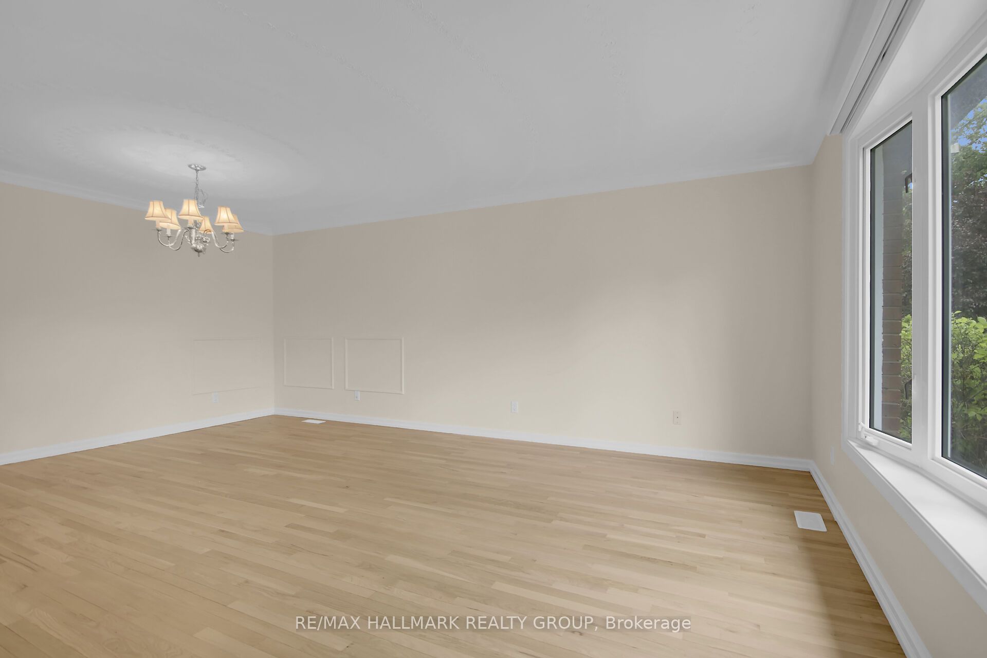 30 Brodeur Cres Property Photo 6