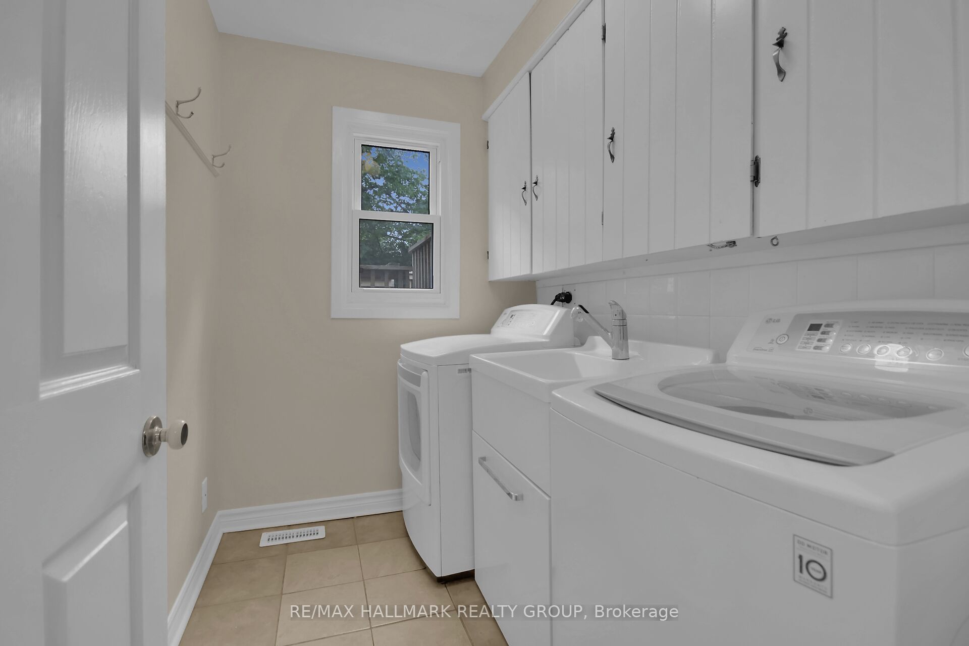 30 Brodeur Cres Property Photo 18