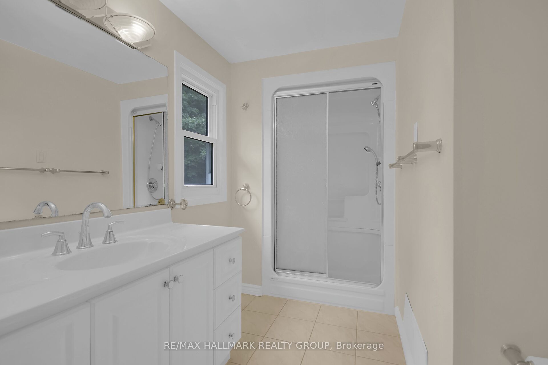 30 Brodeur Cres Property Photo 22