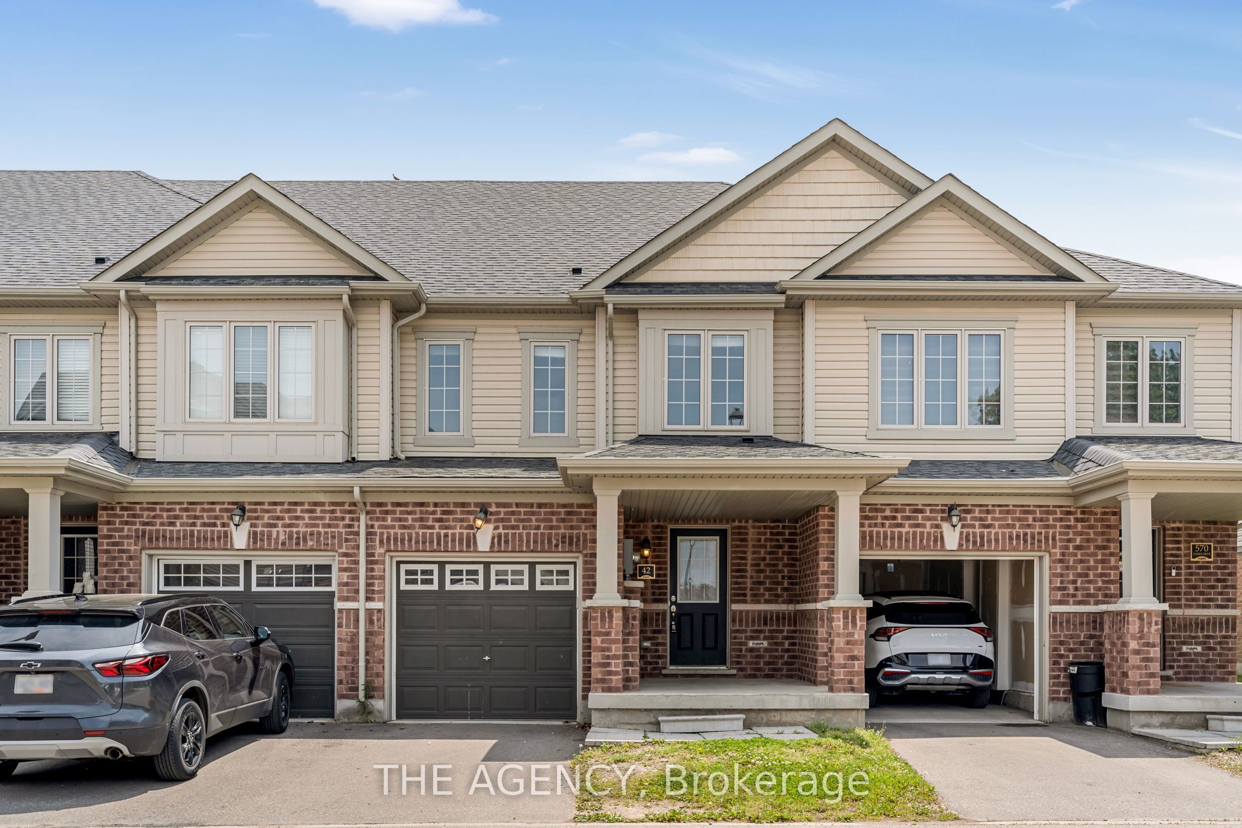 #42 - 570 LINDEN Drive Property Photo 1