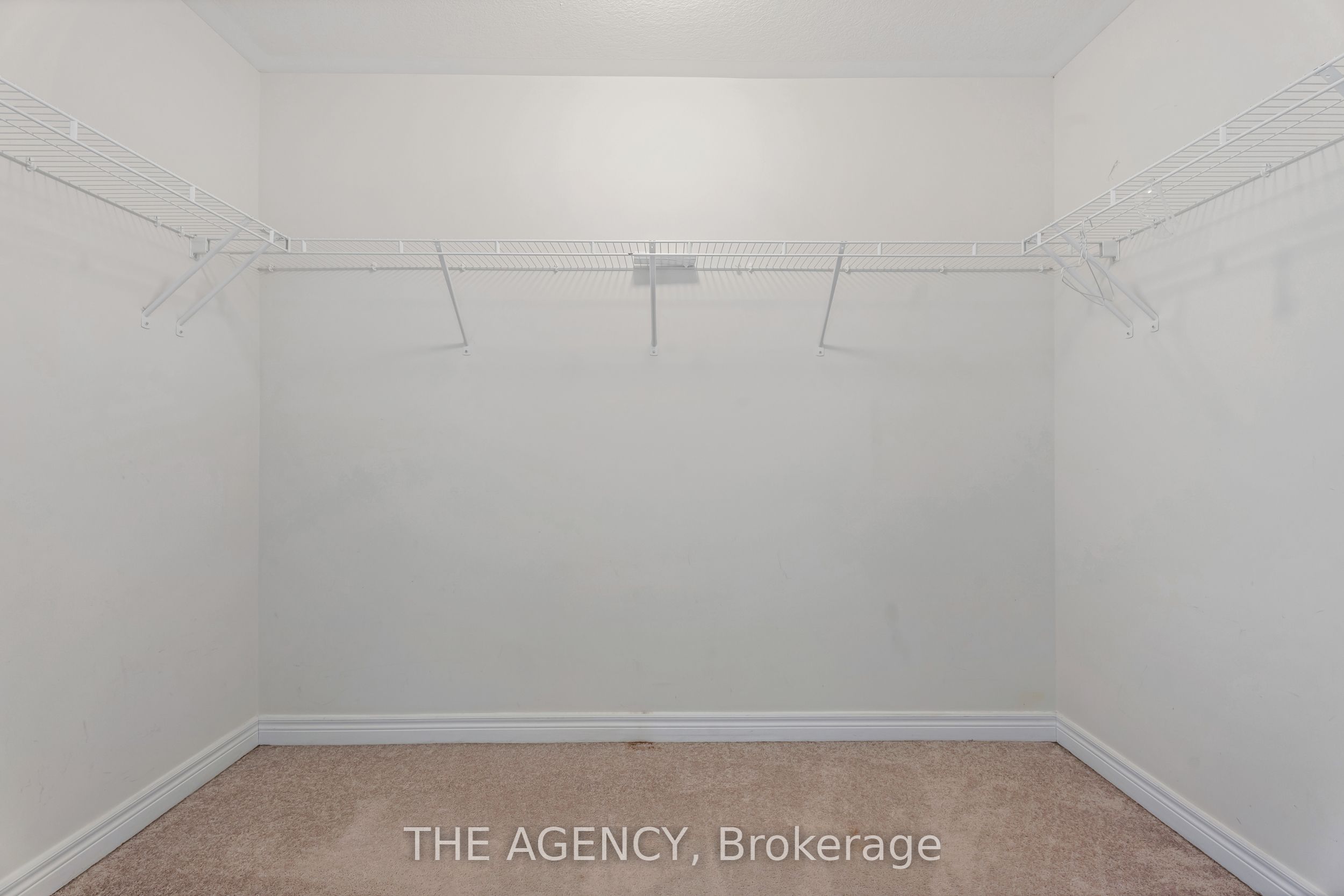 570 Linden Dr Property Photo 15
