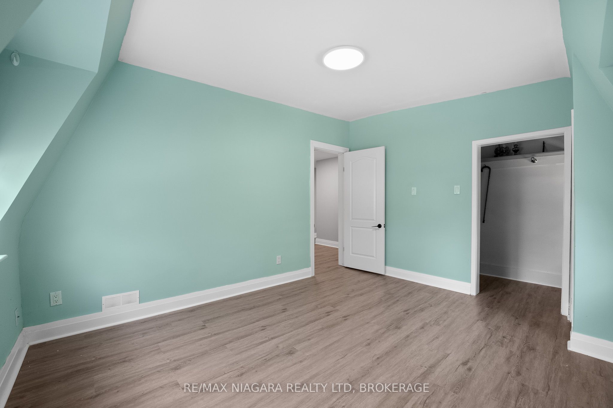 2969-2971 Portage Road Property Photo 20