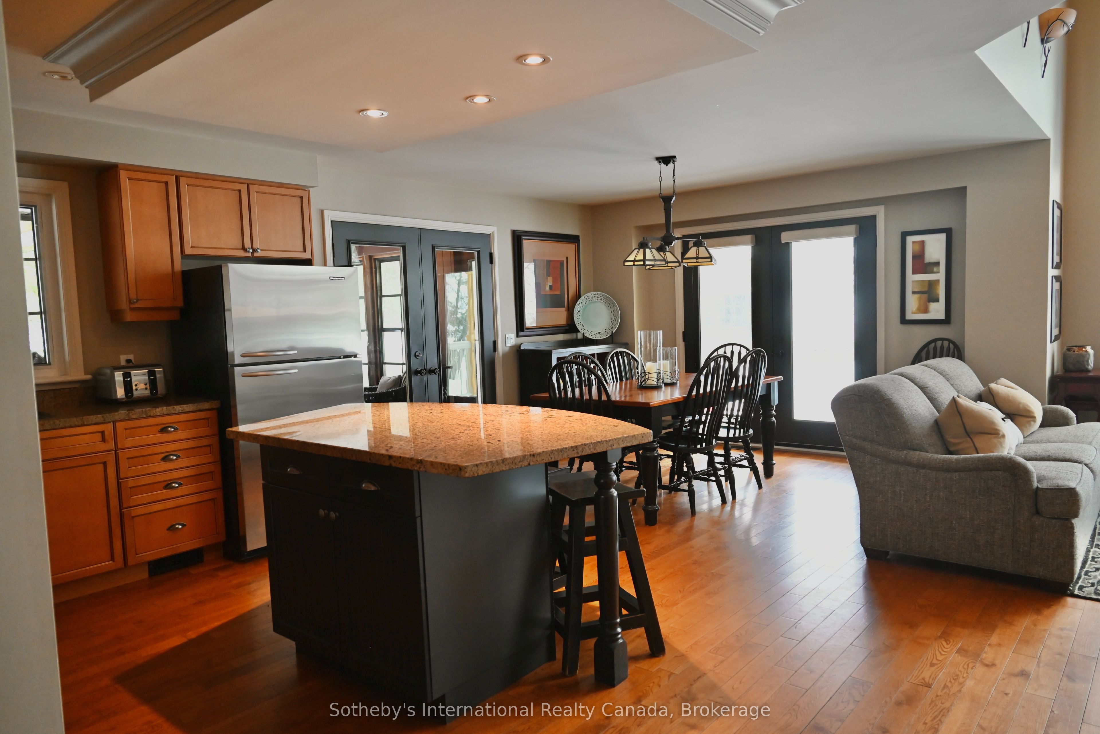 3876 Muskoka Road 118 Road W C4 W9 Property Photo 24