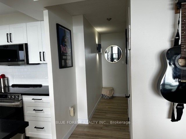 #2706 - 323 Colborne Street Property Photo 6