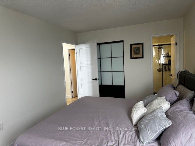 #2706 - 323 Colborne Street Property Photo 23