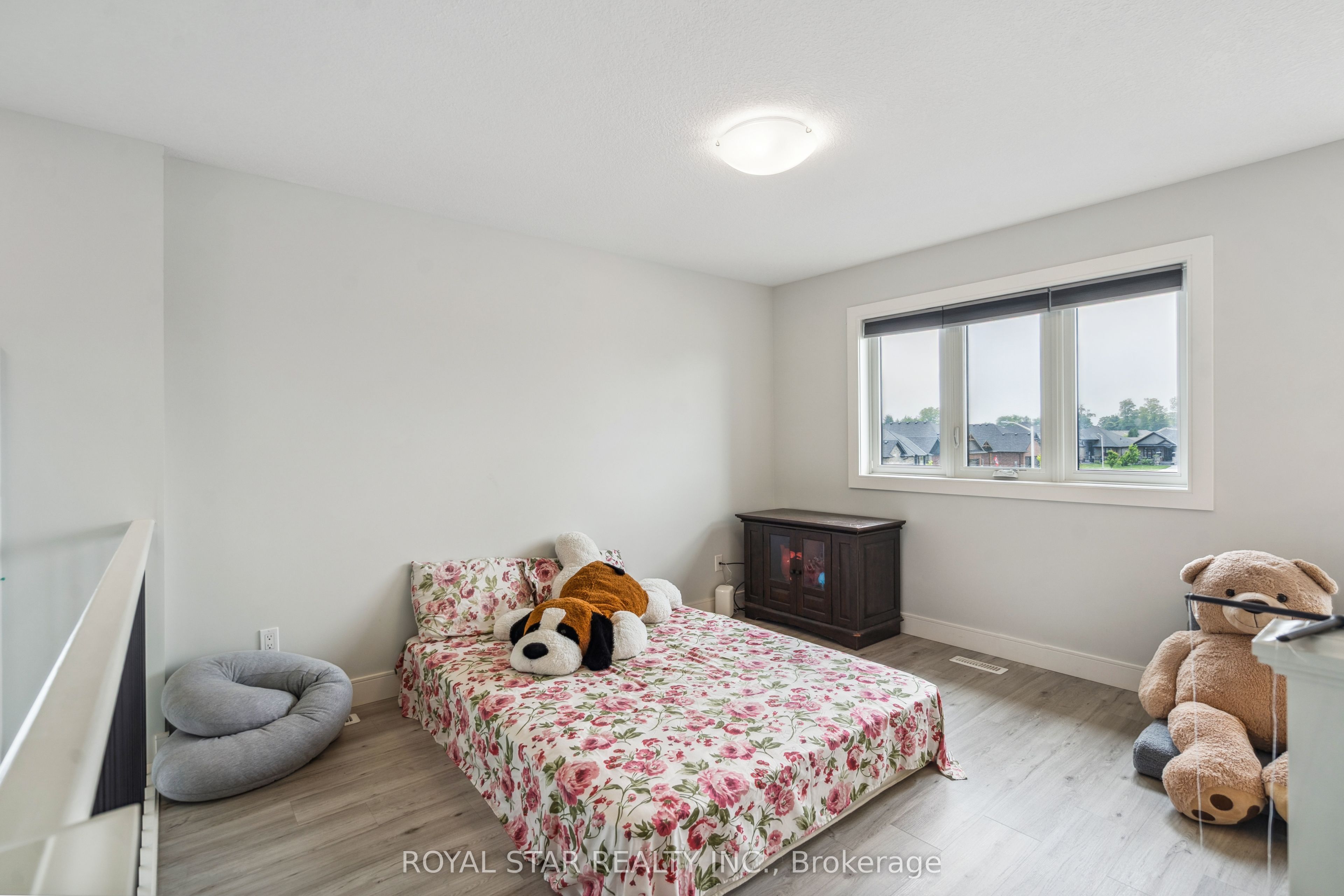 2 Statham Street Property Photo 33
