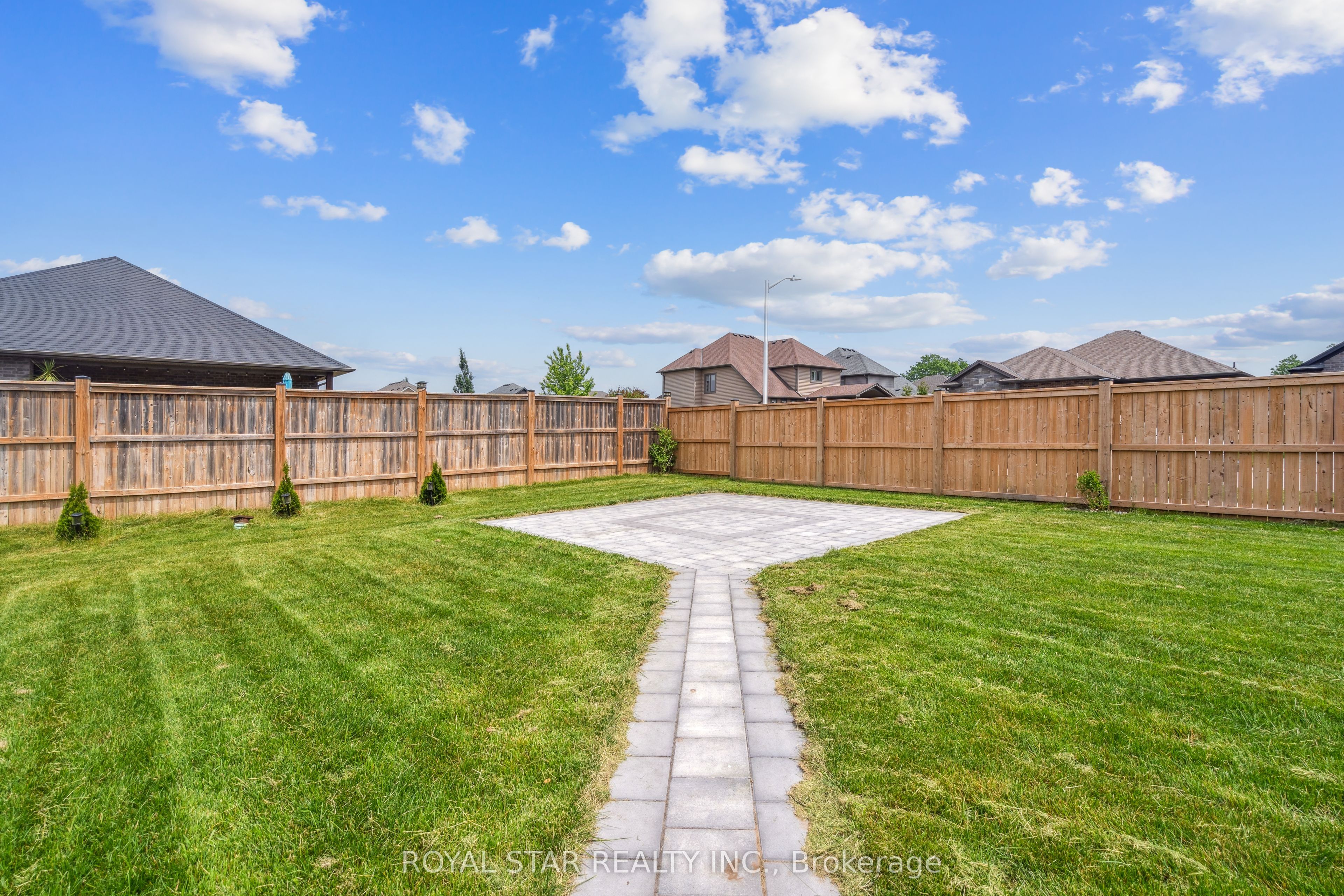 2 Statham Street Property Photo 43