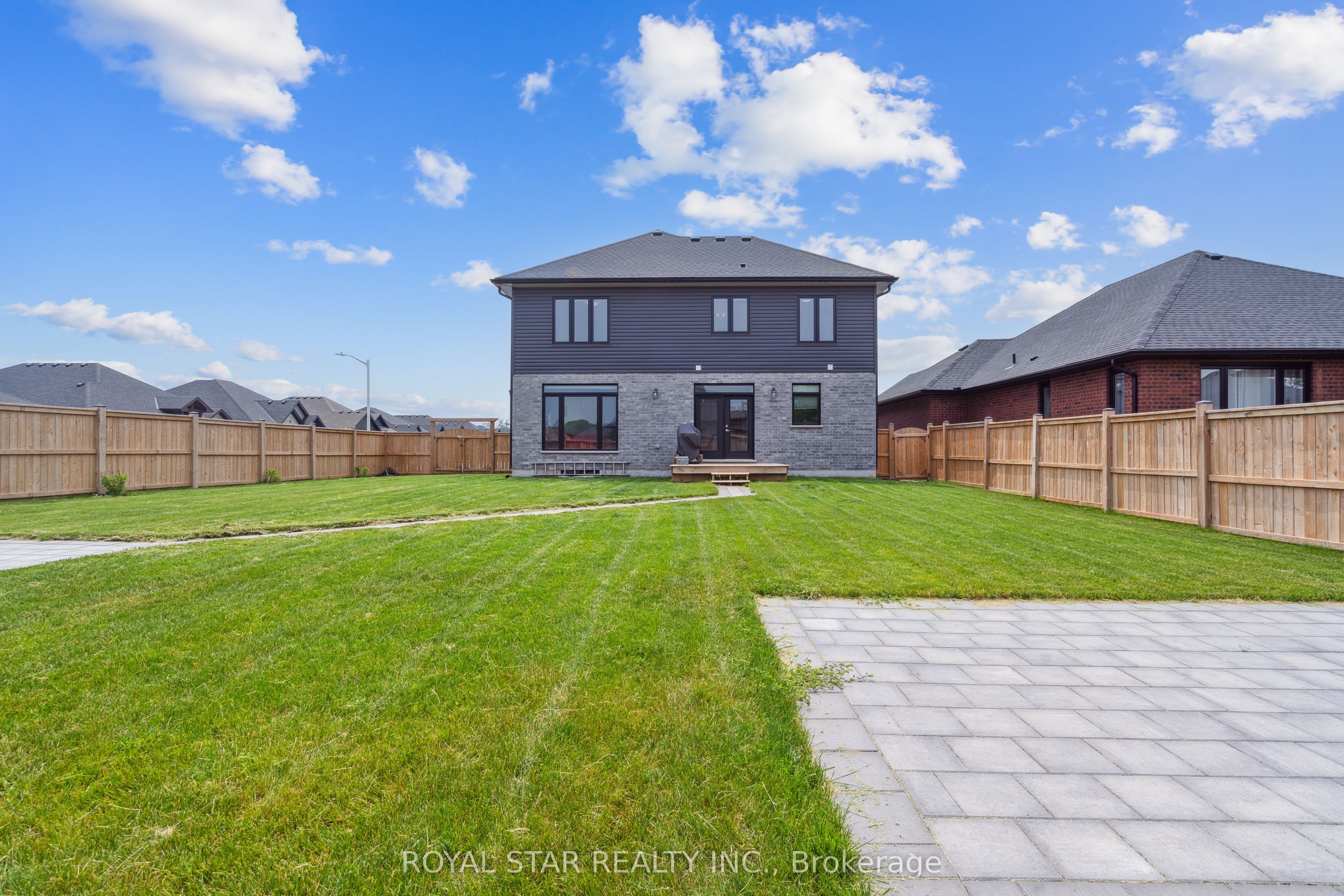 2 Statham Street Property Photo 45