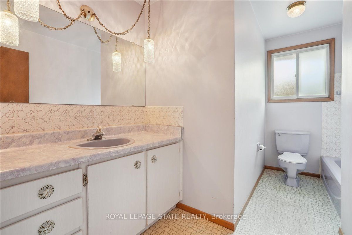 122 Glen Castle Drive Property Photo 25