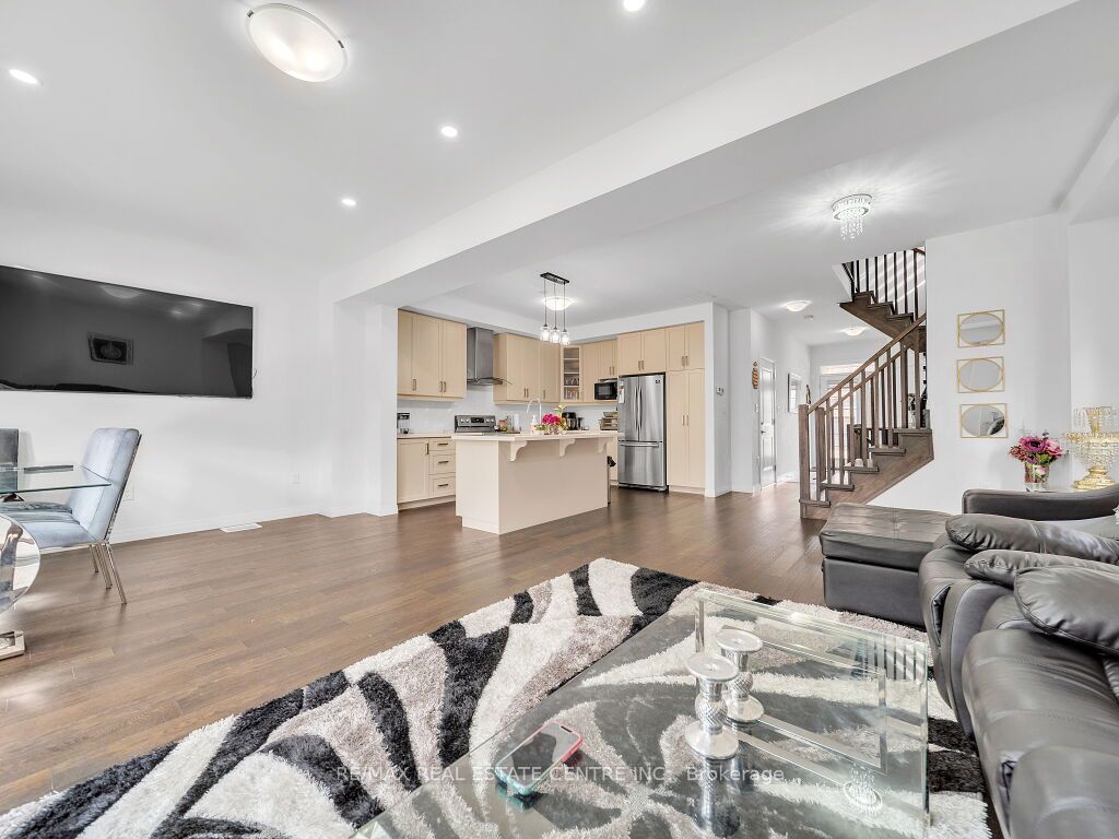 #177 - 30 Times Square Boulevard Property Photo 19