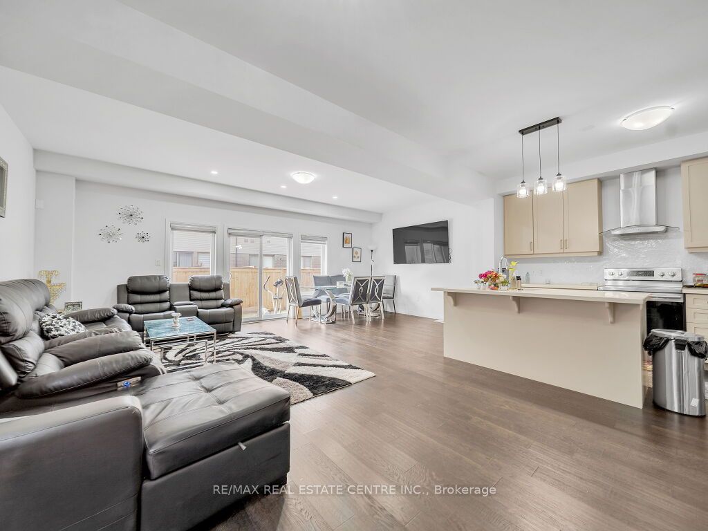 #177 - 30 Times Square Boulevard Property Photo 20