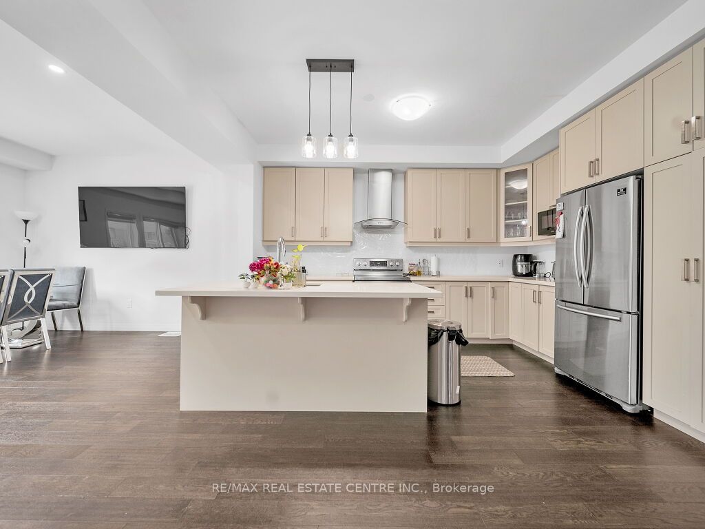 #177 - 30 Times Square Boulevard Property Photo 22