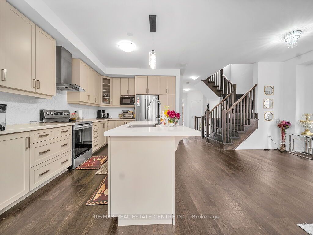 #177 - 30 Times Square Boulevard Property Photo 25
