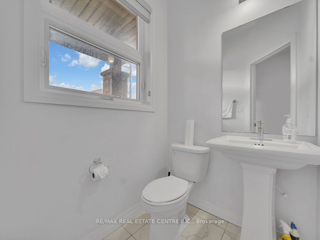 #177 - 30 Times Square Boulevard Property Photo 29