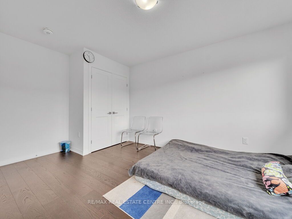 #177 - 30 Times Square Boulevard Property Photo 34