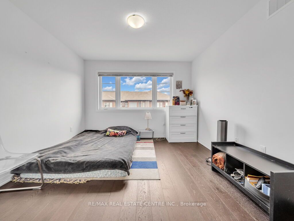 #177 - 30 Times Square Boulevard Property Photo 35