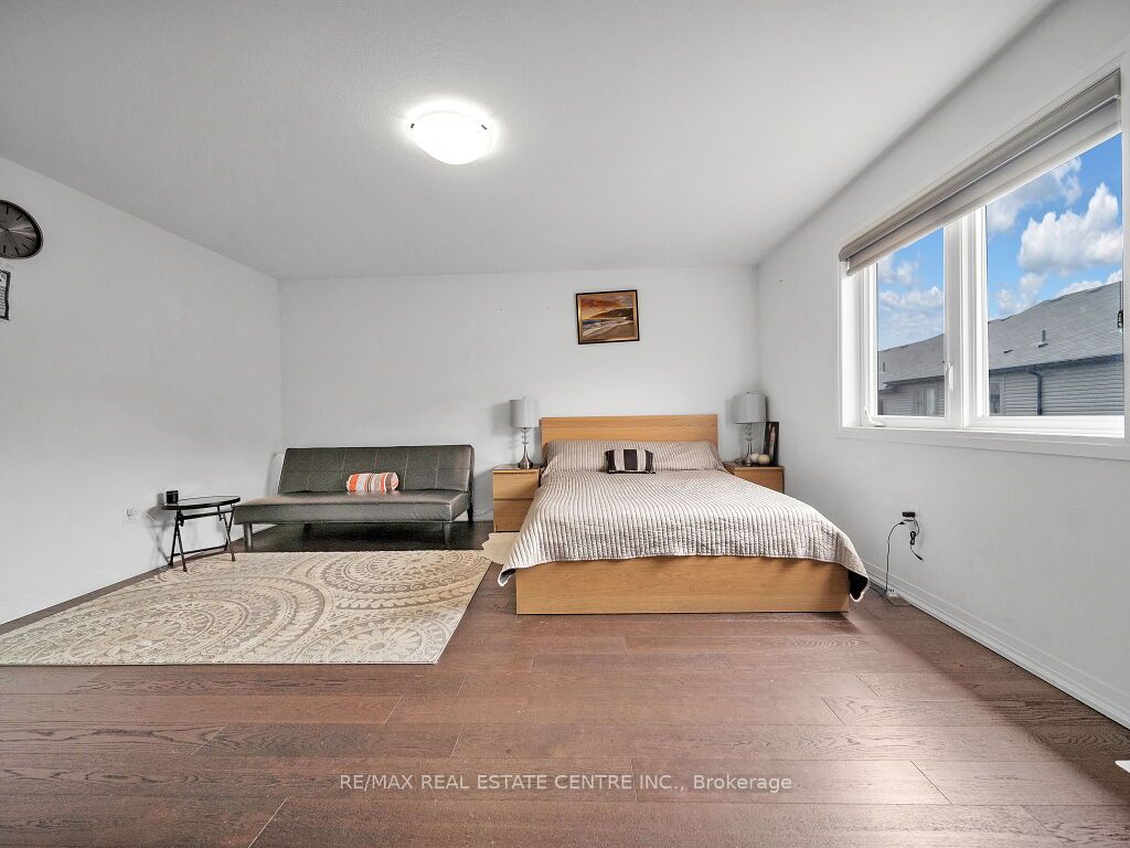 #177 - 30 Times Square Boulevard Property Photo 39