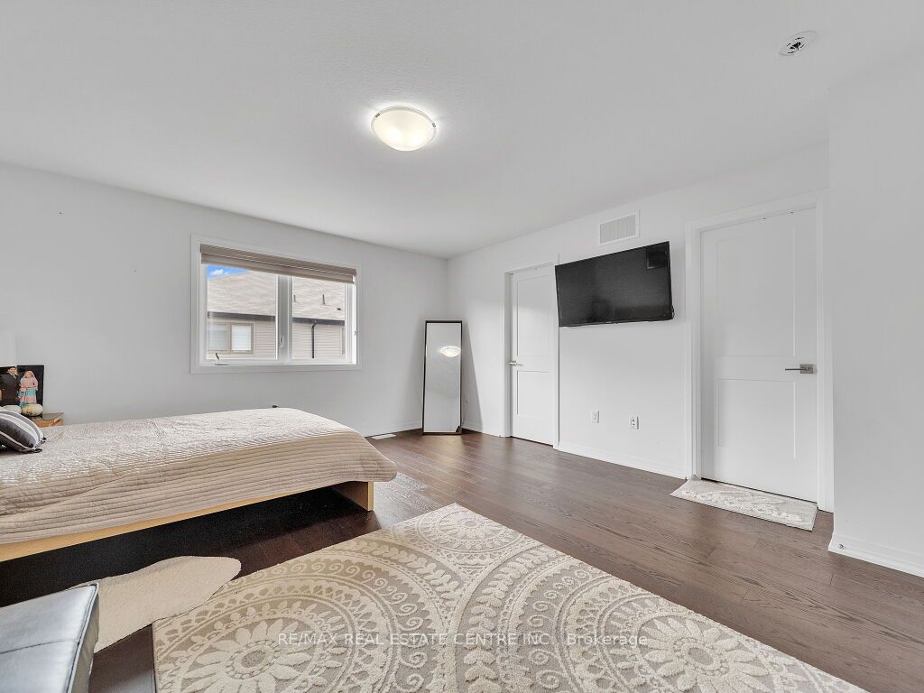 #177 - 30 Times Square Boulevard Property Photo 40