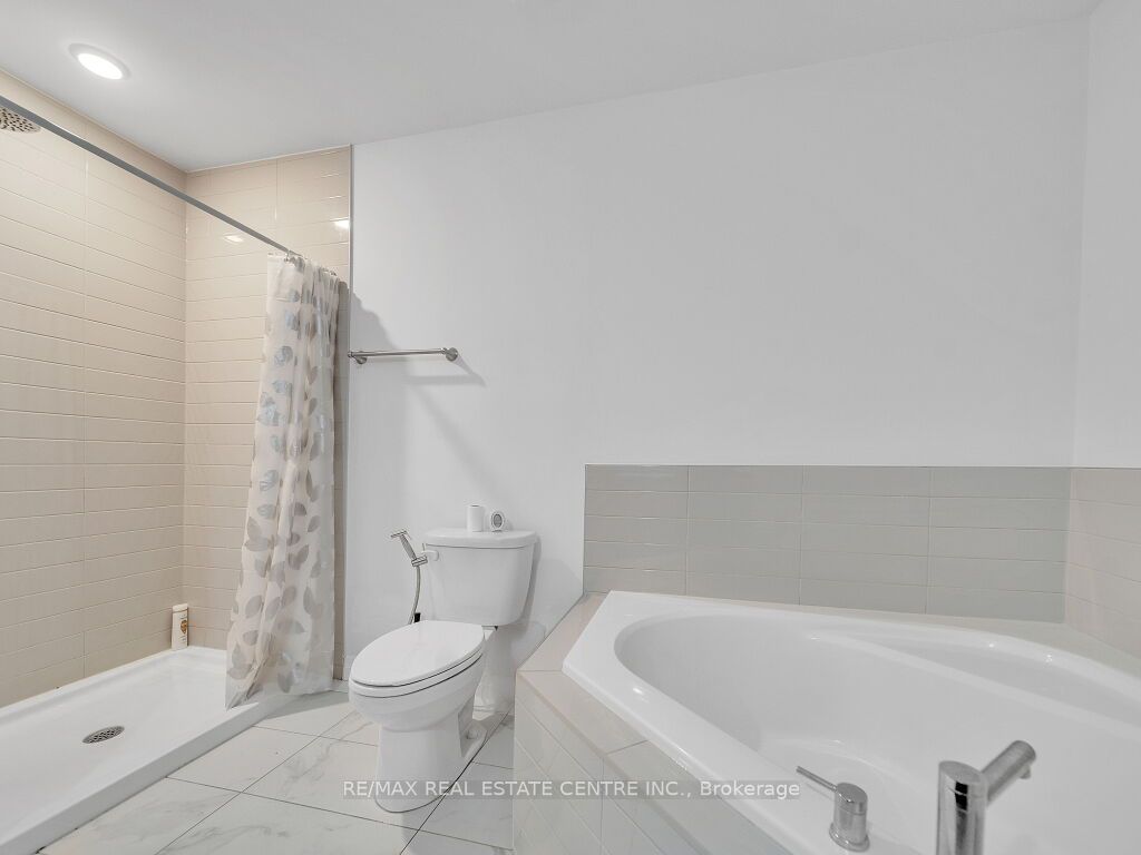 #177 - 30 Times Square Boulevard Property Photo 42